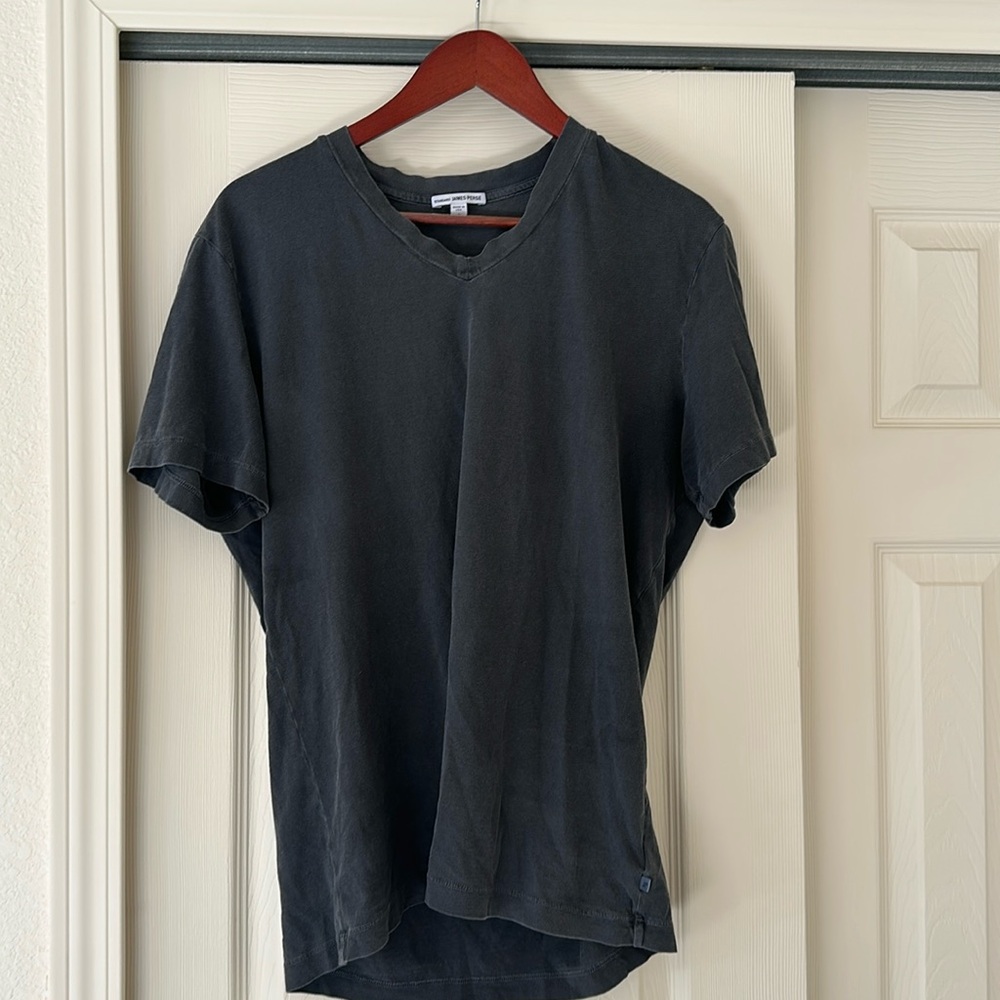 James Perse men's V-neck T-shirt ￼